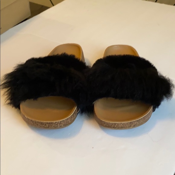 ✨New✨ UGG Diane Wisp Furry Slide - Picture 9 of 9